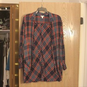 High/low plaid button up
